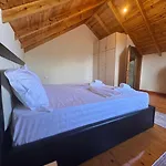 Bedena House Kolonje (Gjirokaster)