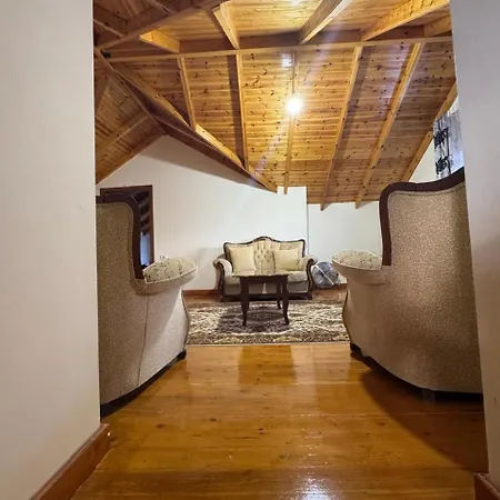 Bedena House Kolonje (Gjirokaster)