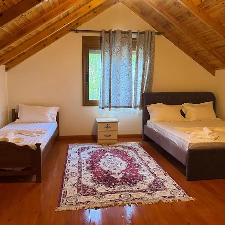 Bedena House 펜션 Kolonje (Gjirokaster)