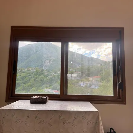 펜션 Bedena House Kolonje (Gjirokaster)