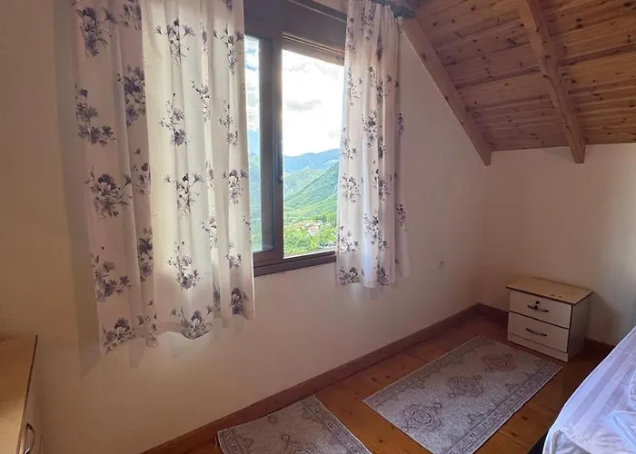 Bedena House * Kolonje (Gjirokaster)