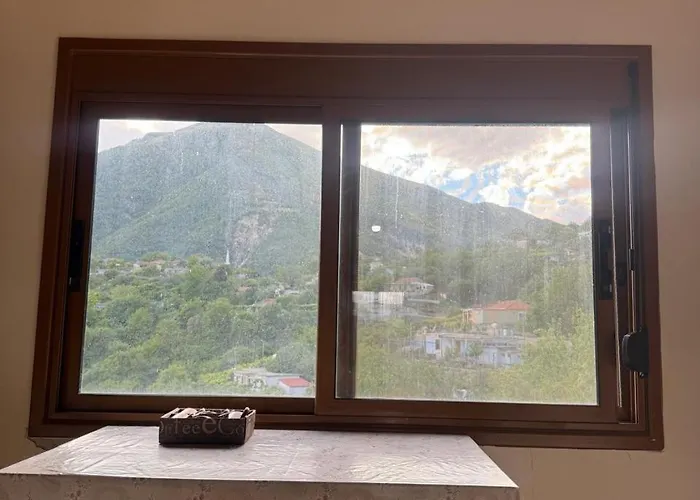 Feriehus Bedena House Kolonje (Gjirokaster)